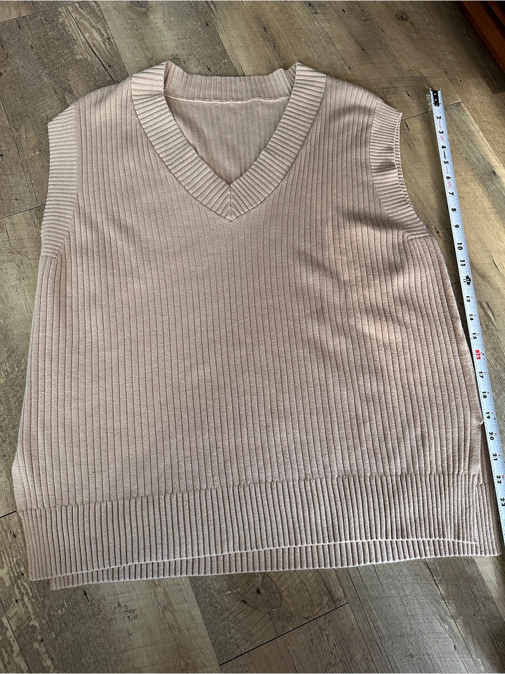 V-Neck Ribbed Knit Vest - Picture 4 of 6